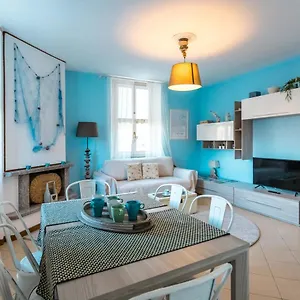 Appartement Porto Azzurro, Varenna