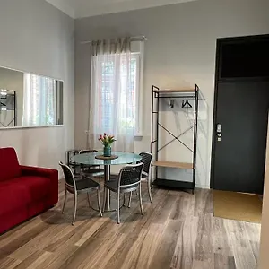 Fiori 3 Apartment